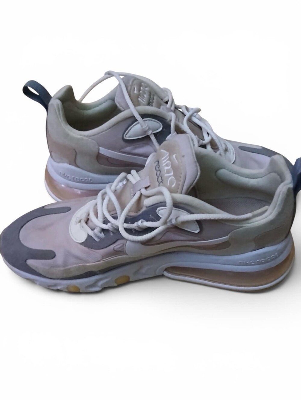 Nike Air Max 270 React women's sneakers, in the Grey Fog/Light Smoke Grey